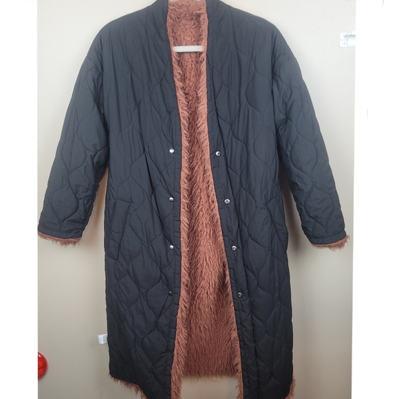 Faux Fur Reversible Long Jacket - Picture 6 of 8